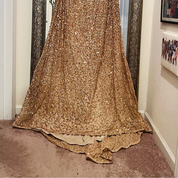 Plus size Gold Sequin Gown with small train (new). Size: 20. Designer - Picture 6 of 7